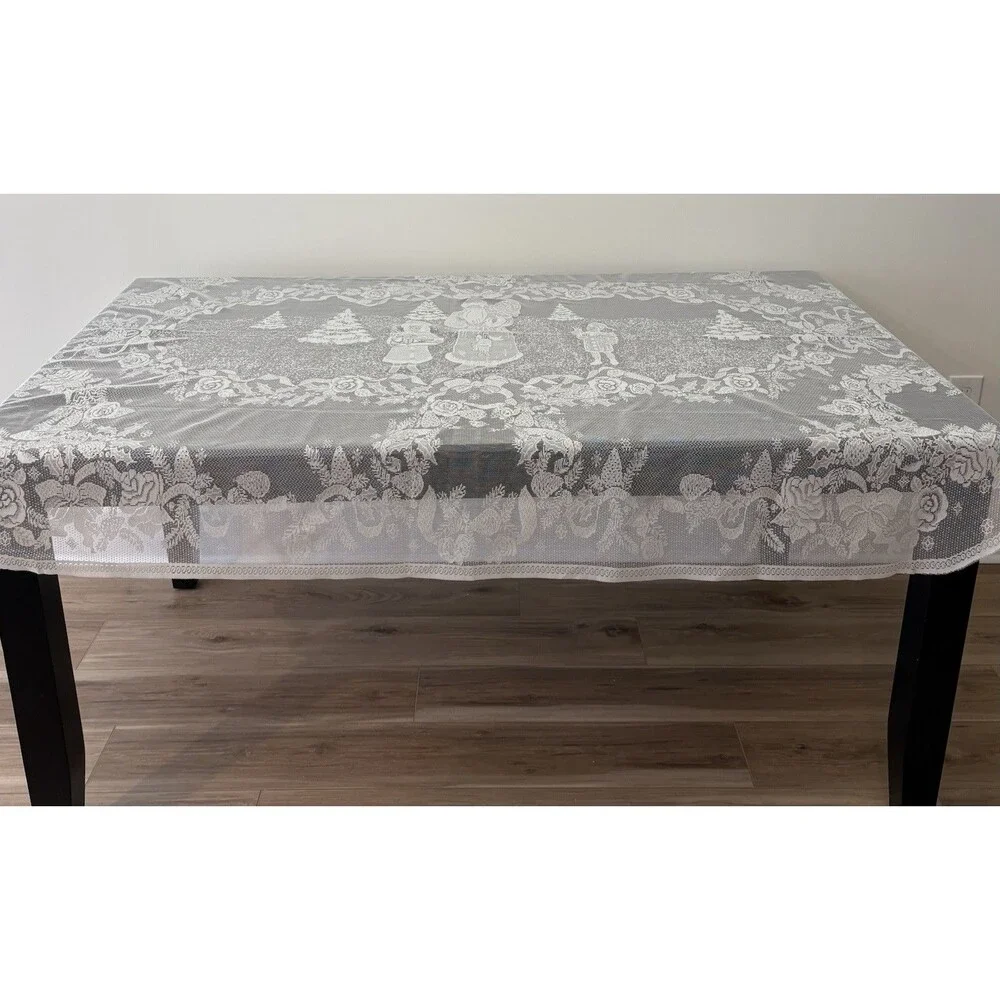 Vintage Old World Santa Christmas Lace Tablecloth 60 “x 84” Oblong